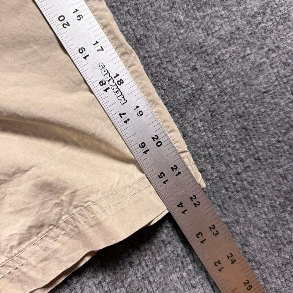 Columbia Washed Out Short Mens 44 Khaki Cotton 10 Inseam NWT